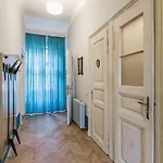 For Long Therm! Lujza Vintage 3 Bedroom, 1 Livingroom, 2 Bathroom Free Ac 75sq Dt Wifi Budapest