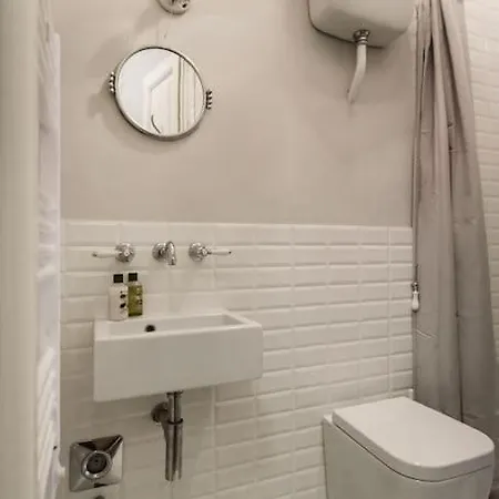 For Long Therm! Lujza Vintage 3 Bedroom, 1 Livingroom, 2 Bathroom Free Ac 75sq Dt Wifi Apartmán